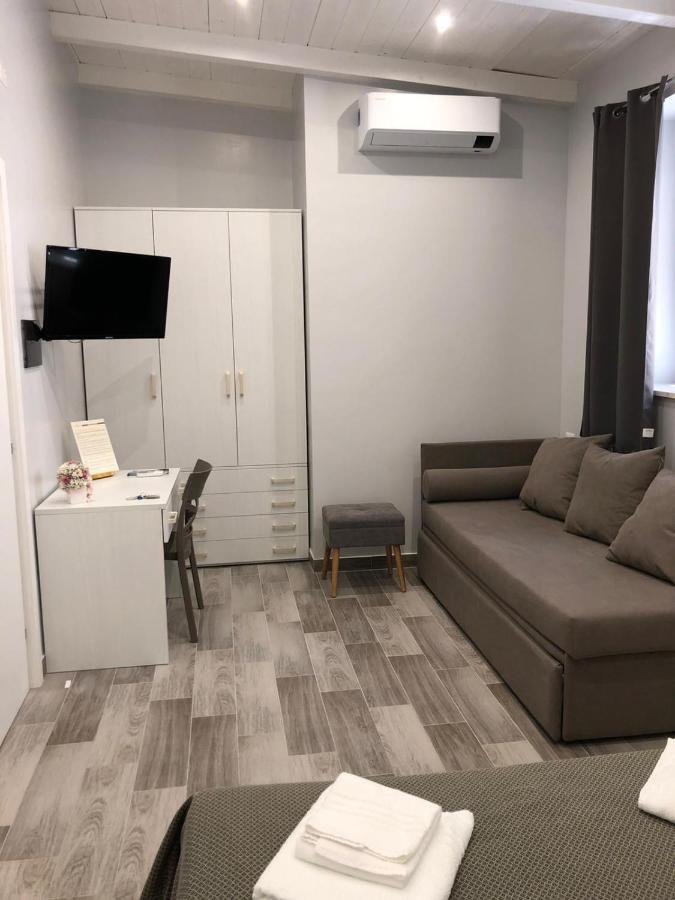 B&B Vittorio Emanuele Cirò Marina Buitenkant foto