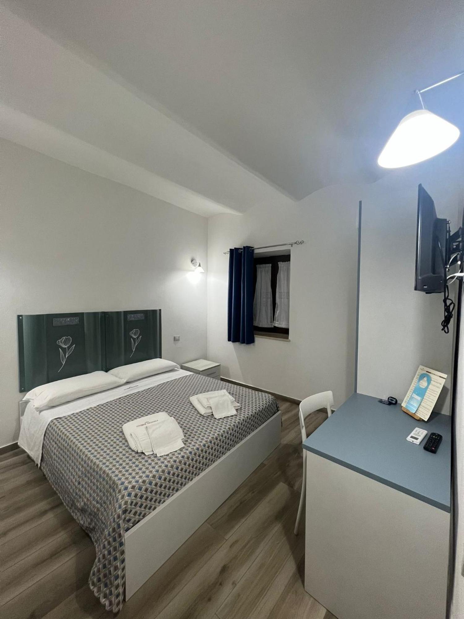 B&B Vittorio Emanuele Cirò Marina Buitenkant foto